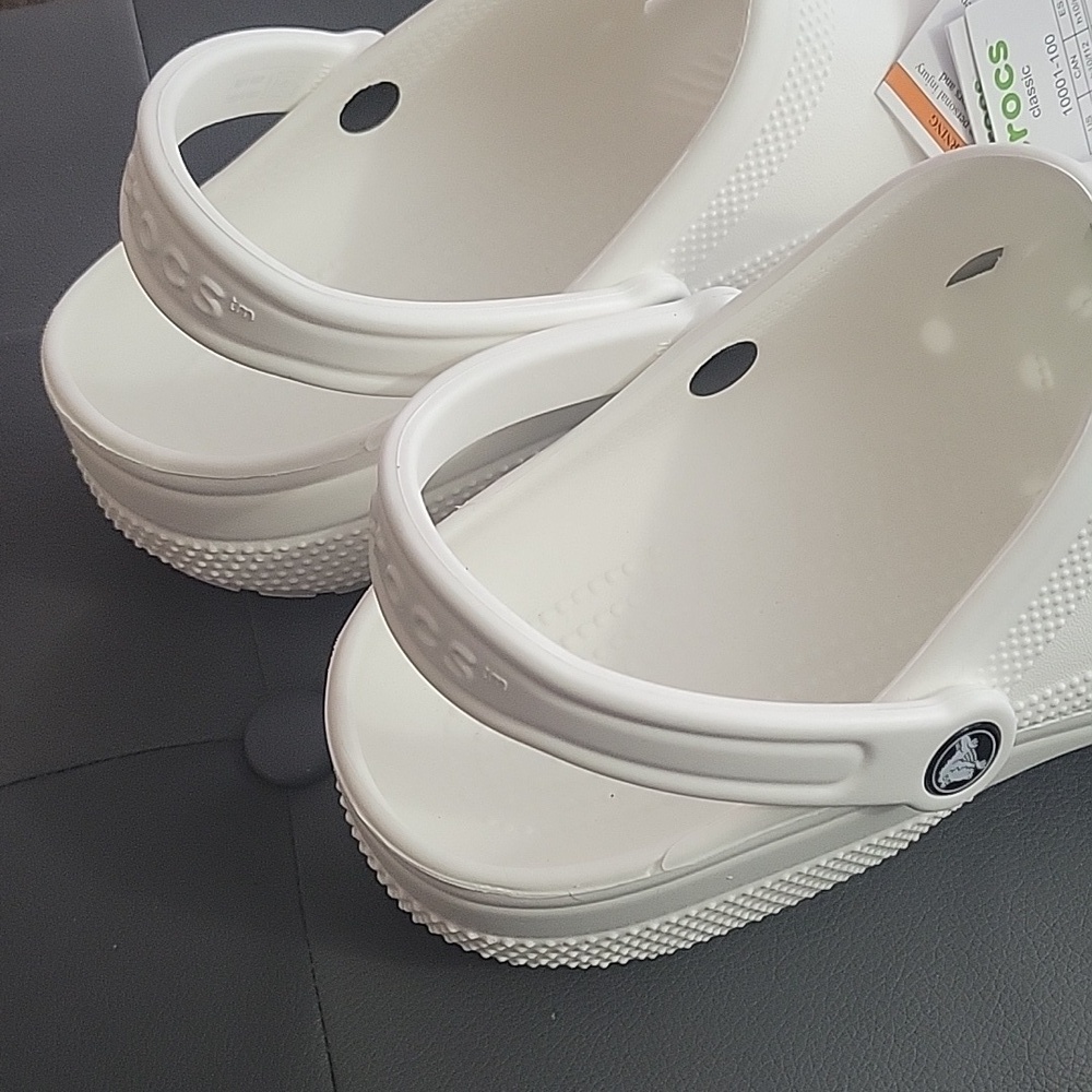 CROCS White Shoes - Picture 3 of 4